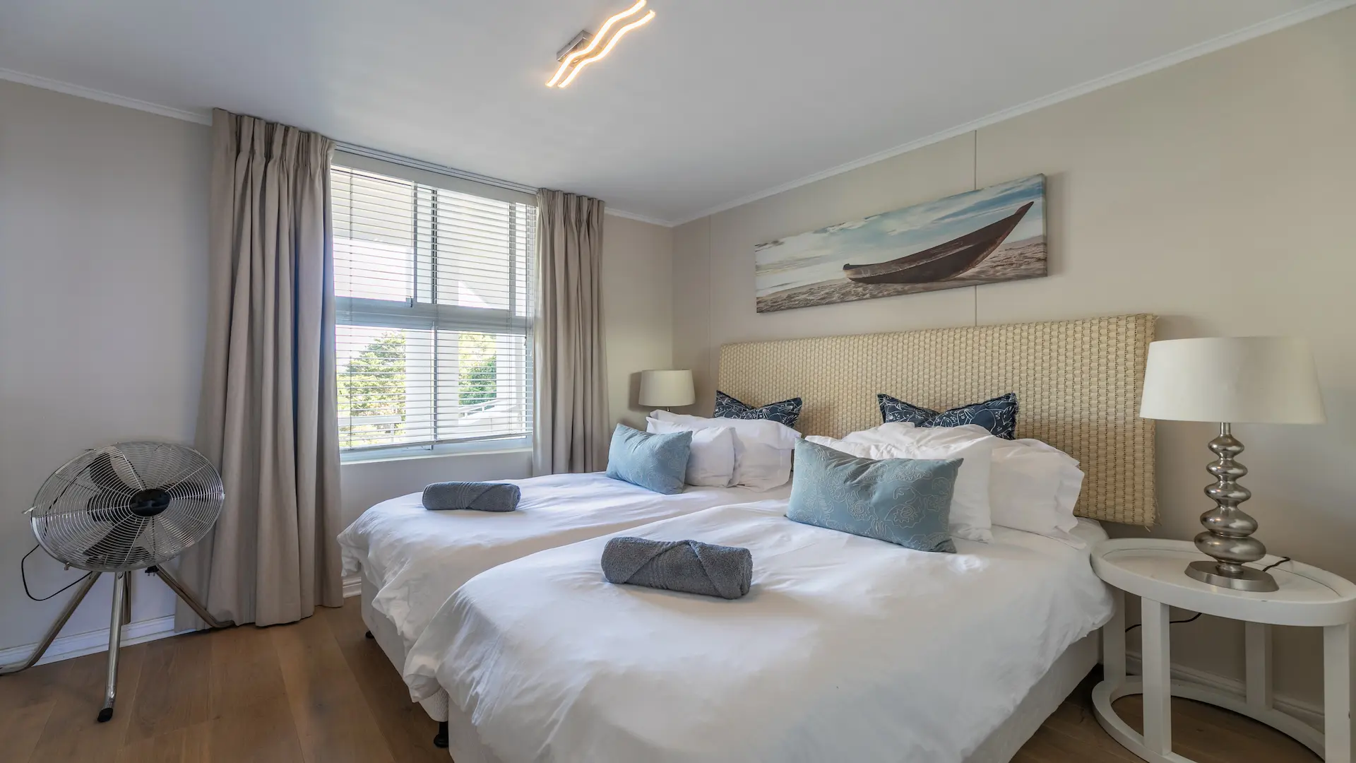 11 THE WATER CLUB-28