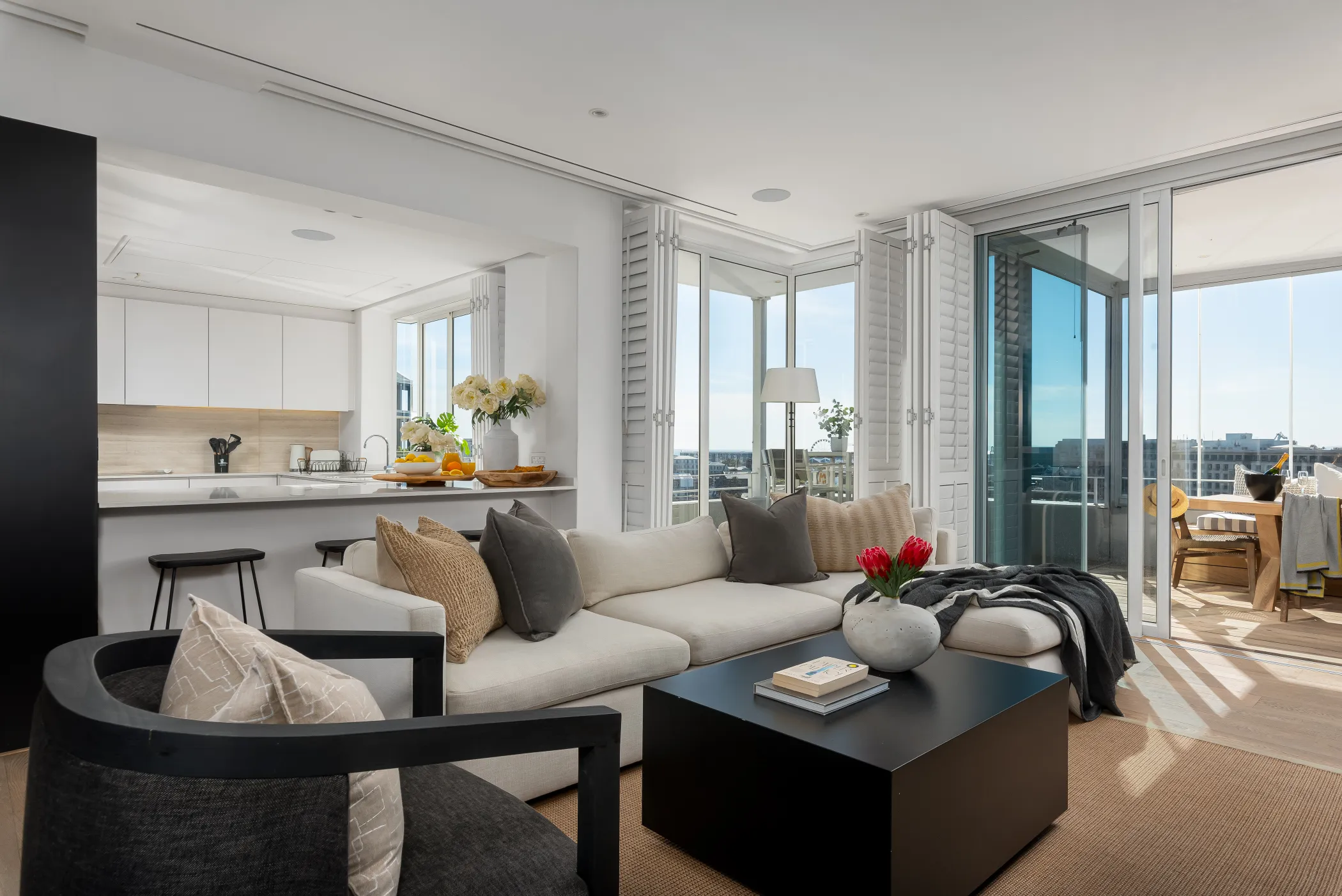4 Living Area