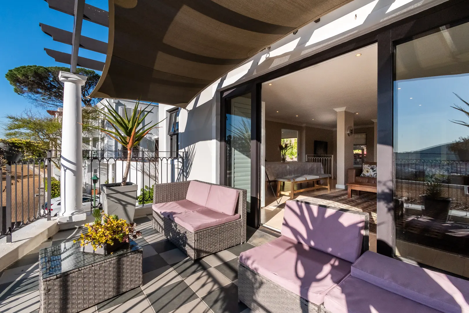 8 AllAnglesOranjezicht-27