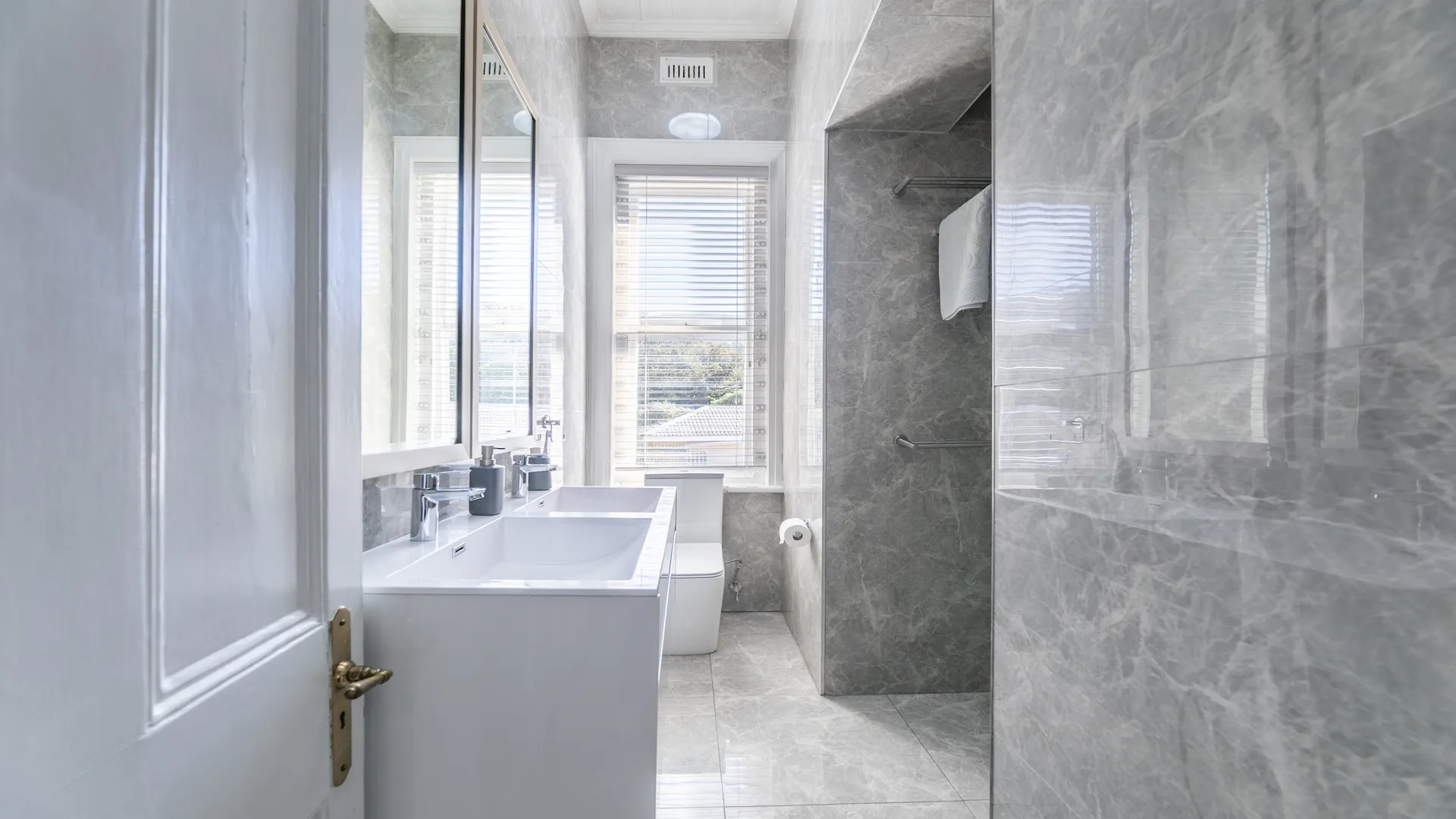 9. 118 NEW CHURCH -4